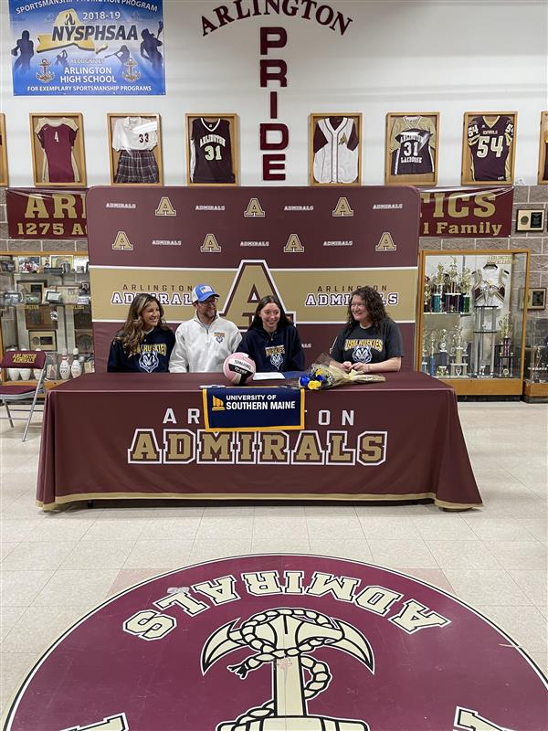 Darien Pugsley Univ. Southern Maine Volleyball